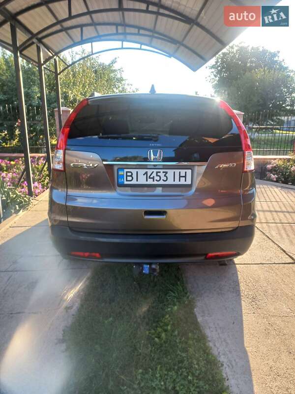 Внедорожник / Кроссовер Honda CR-V 2013 в Решетиловке