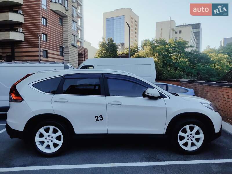 Внедорожник / Кроссовер Honda CR-V 2013 в Киеве