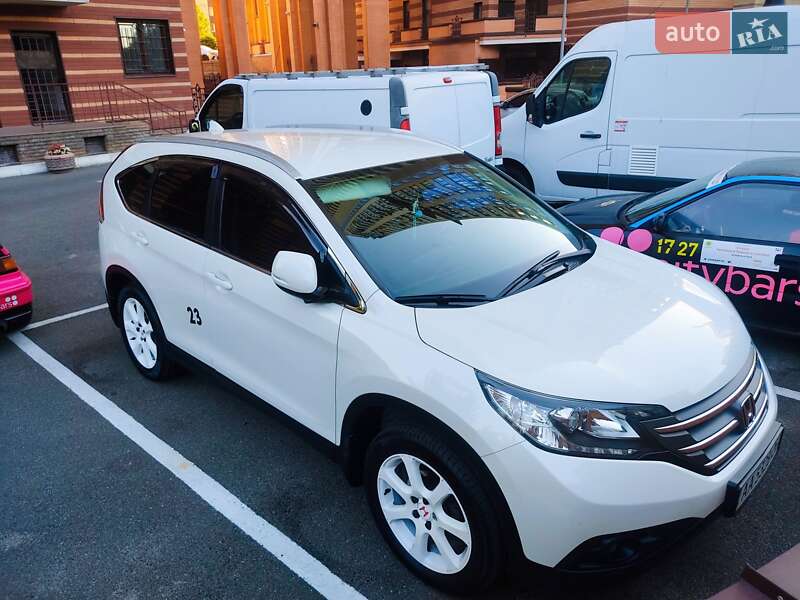 Внедорожник / Кроссовер Honda CR-V 2013 в Киеве