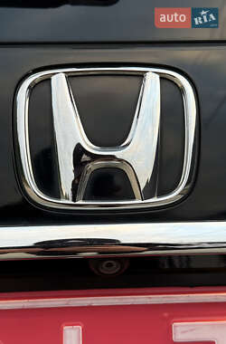 Позашляховик / Кросовер Honda CR-V 2013 в 