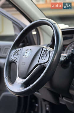 Позашляховик / Кросовер Honda CR-V 2013 в 