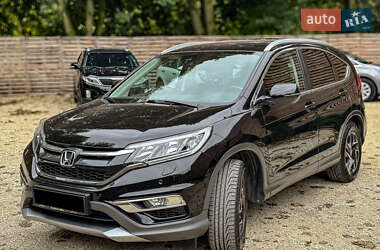 Позашляховик / Кросовер Honda CR-V 2017 в  фото 2 Позашляховик / Кросовер Honda CR-V 2017 в