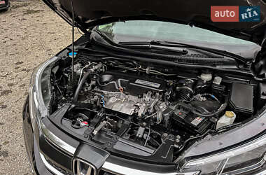 Позашляховик / Кросовер Honda CR-V 2017 в  фото 116 Позашляховик / Кросовер Honda CR-V 2017 в