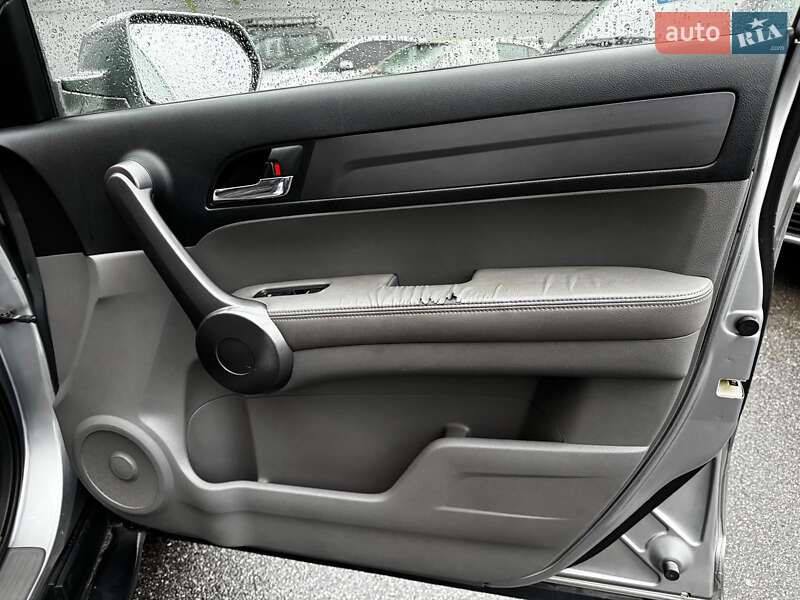 Позашляховик / Кросовер Honda CR-V 2008 в Києві фото 30 Позашляховик / Кросовер Honda CR-V 2008 в Києві