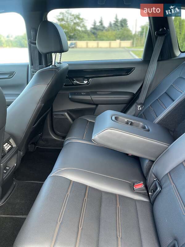 Внедорожник / Кроссовер Honda CR-V 2023 в Одессе