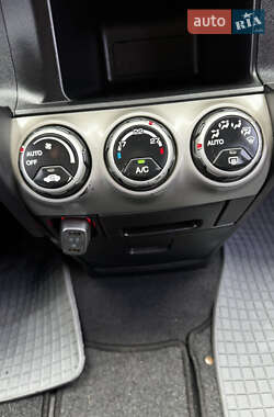 Позашляховик / Кросовер Honda CR-V 2003 в  фото 8 Позашляховик / Кросовер Honda CR-V 2003 в