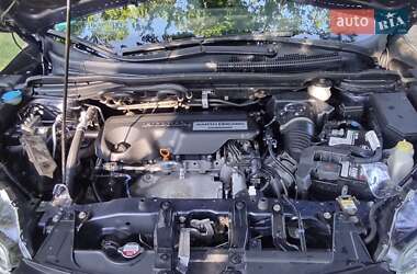 Внедорожник / Кроссовер Honda CR-V 2015 в 
