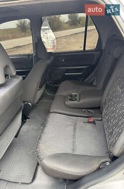 Позашляховик / Кросовер Honda CR-V 2006 в 