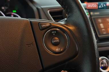 Внедорожник / Кроссовер Honda CR-V 2015 в 
