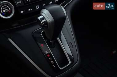 Внедорожник / Кроссовер Honda CR-V 2015 в 