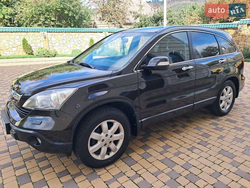 Внедорожник / Кроссовер Honda CR-V 2008 в Могилев-Подольске