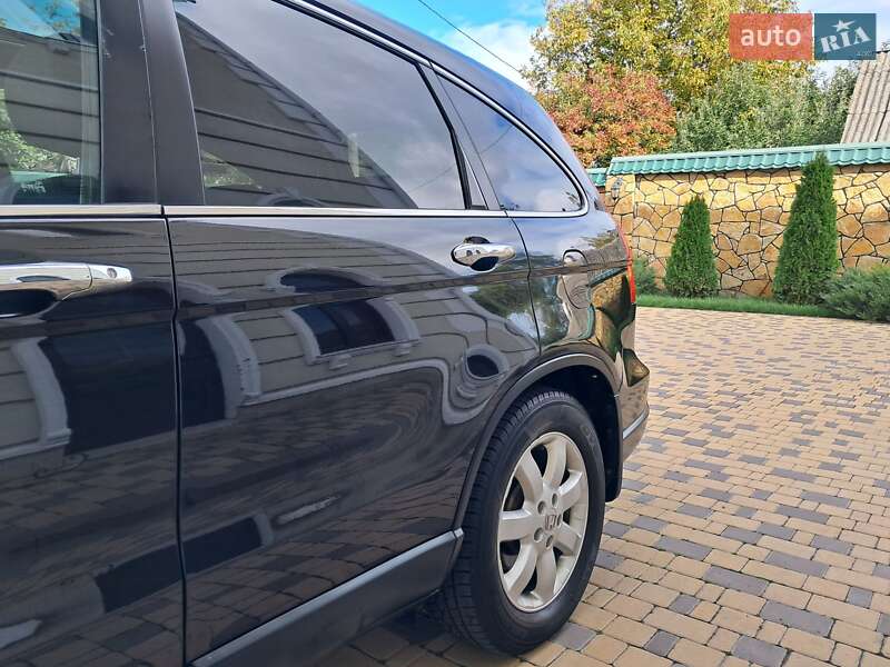 Внедорожник / Кроссовер Honda CR-V 2008 в Могилев-Подольске