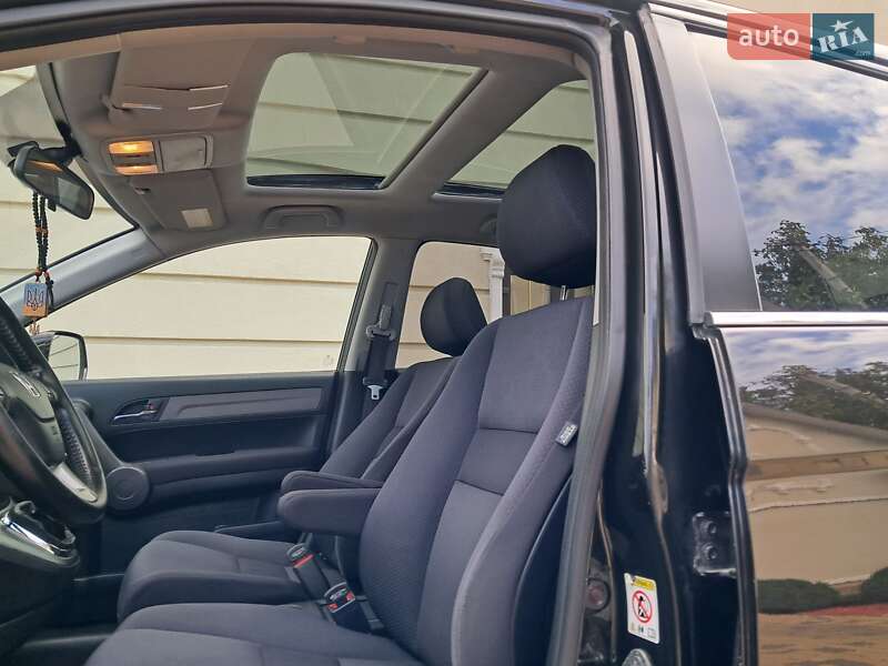 Внедорожник / Кроссовер Honda CR-V 2008 в Могилев-Подольске