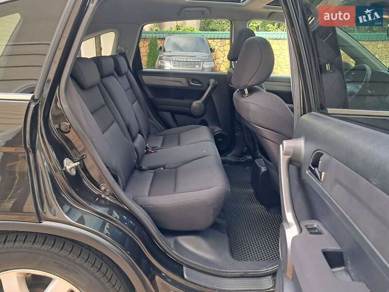 Внедорожник / Кроссовер Honda CR-V 2008 в Могилев-Подольске