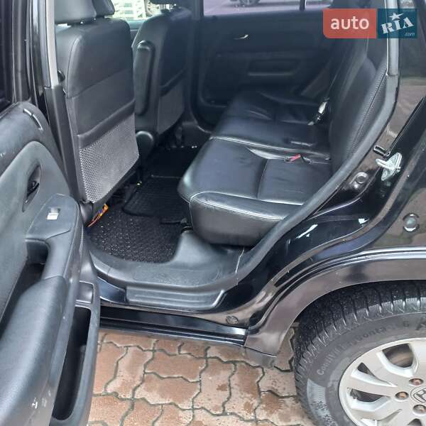 Внедорожник / Кроссовер Honda CR-V 2006 в Сумах