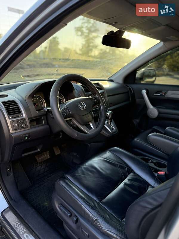 Внедорожник / Кроссовер Honda CR-V 2006 в Краматорске
