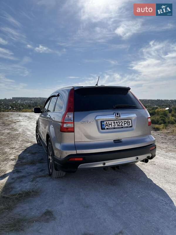 Внедорожник / Кроссовер Honda CR-V 2006 в Краматорске