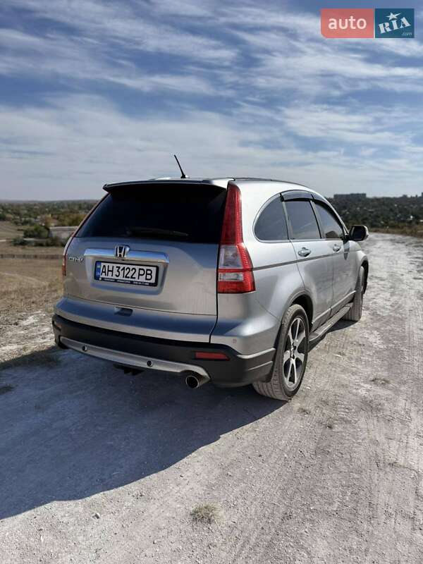 Внедорожник / Кроссовер Honda CR-V 2006 в Краматорске