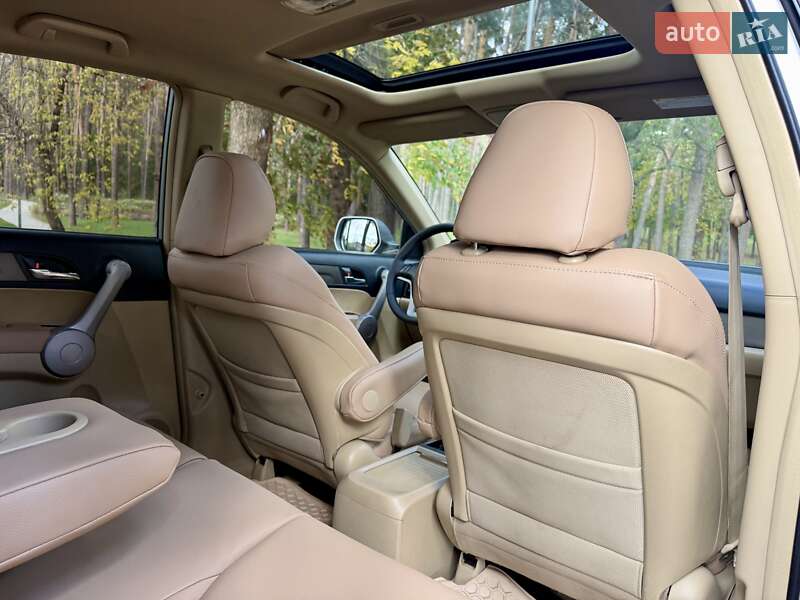 Внедорожник / Кроссовер Honda CR-V 2008 в Киеве
