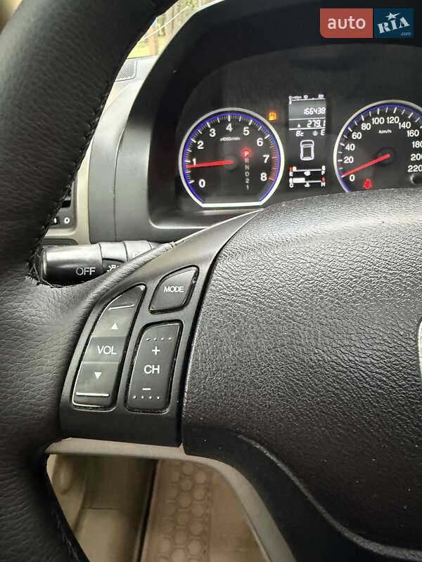 Внедорожник / Кроссовер Honda CR-V 2008 в Киеве