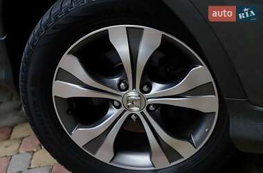 Внедорожник / Кроссовер Honda CR-V 2014 в 