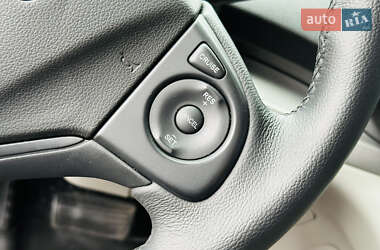 Внедорожник / Кроссовер Honda CR-V 2013 в 