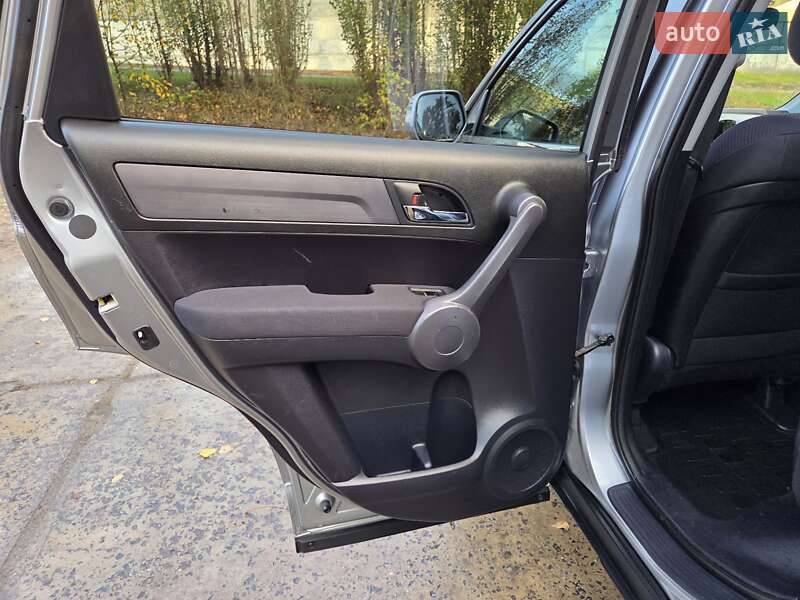 Внедорожник / Кроссовер Honda CR-V 2009 в Харькове