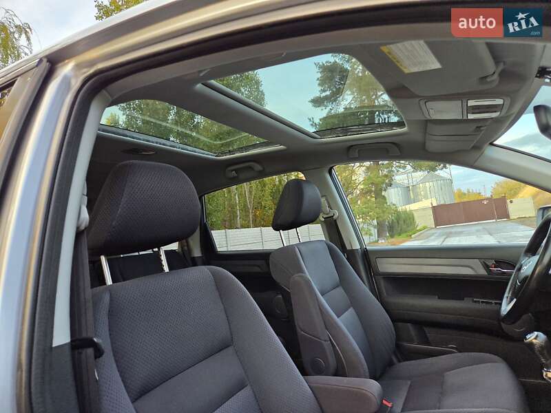 Внедорожник / Кроссовер Honda CR-V 2009 в Харькове