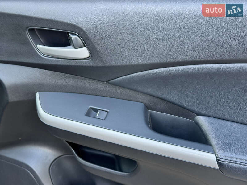 Внедорожник / Кроссовер Honda CR-V 2013 в Киеве