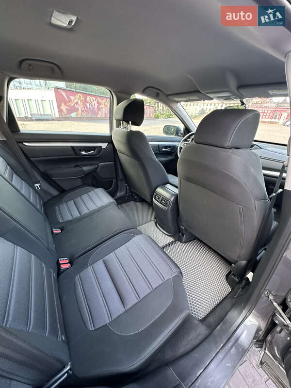 Внедорожник / Кроссовер Honda CR-V 2017 в Днепре