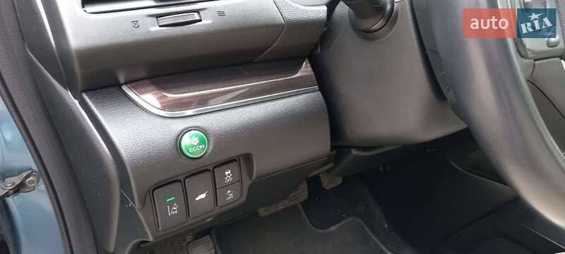 Внедорожник / Кроссовер Honda CR-V 2015 в Киеве фото 5 Внедорожник / Кроссовер Honda CR-V 2015 в Киеве