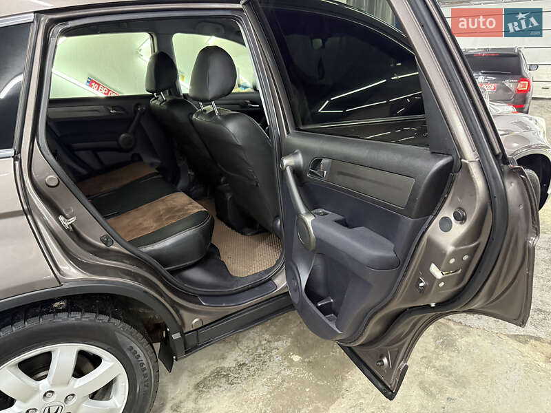 Позашляховик / Кросовер Honda CR-V 2010 в Кременці