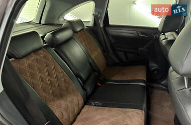 Позашляховик / Кросовер Honda CR-V 2010 в 