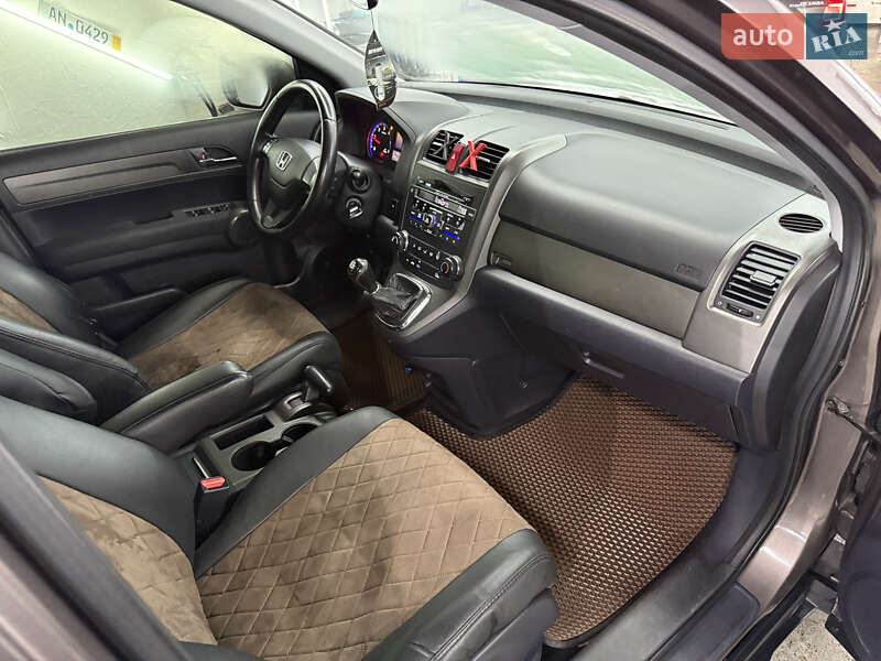 Позашляховик / Кросовер Honda CR-V 2010 в Кременці
