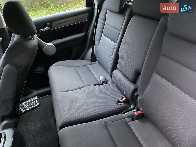 Внедорожник / Кроссовер Honda CR-V 2007 в Вижнице