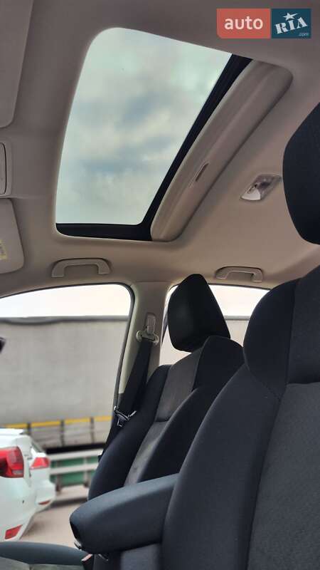 Внедорожник / Кроссовер Honda CR-V 2016 в Киеве