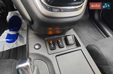 Позашляховик / Кросовер Honda CR-V 2014 в  фото 27 Позашляховик / Кросовер Honda CR-V 2014 в