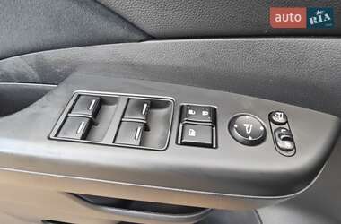 Позашляховик / Кросовер Honda CR-V 2014 в  фото 31 Позашляховик / Кросовер Honda CR-V 2014 в