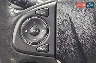 Внедорожник / Кроссовер Honda CR-V 2015 в 