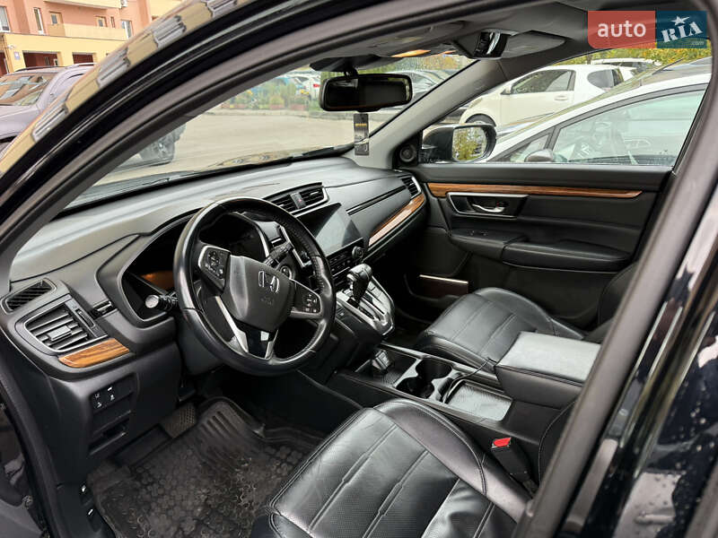 Внедорожник / Кроссовер Honda CR-V 2017 в Киеве