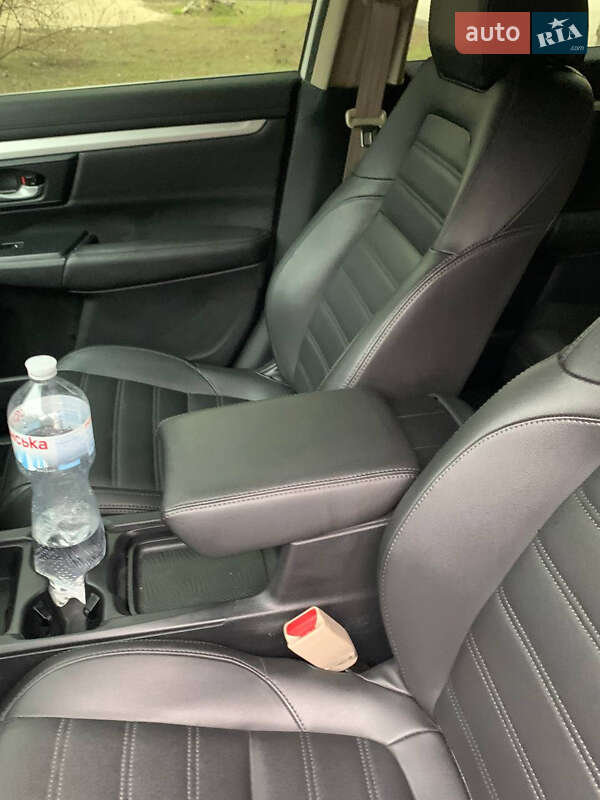 Внедорожник / Кроссовер Honda CR-V 2017 в Днепре