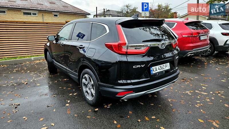 Внедорожник / Кроссовер Honda CR-V 2019 в Киеве