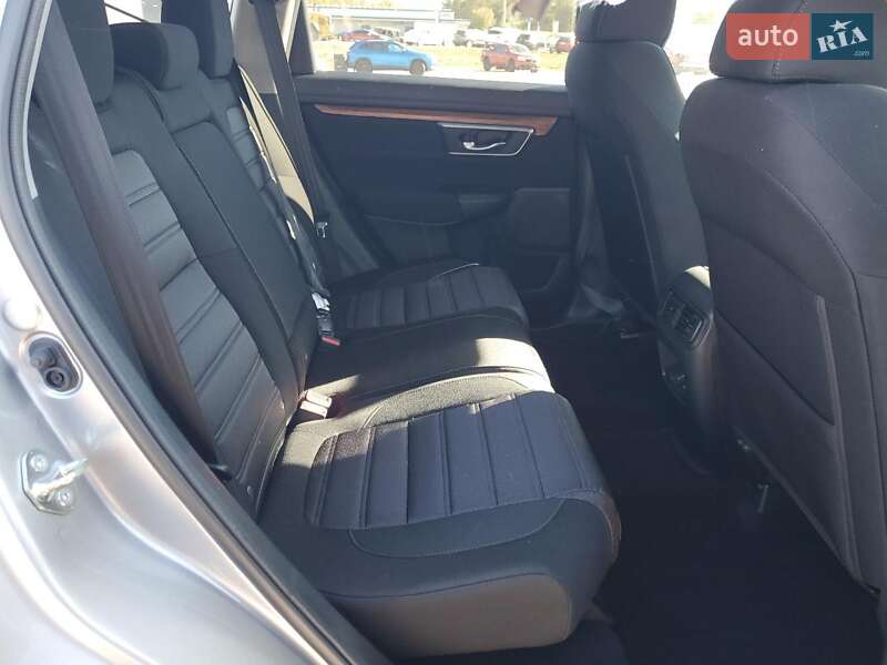 Внедорожник / Кроссовер Honda CR-V 2020 в Львове