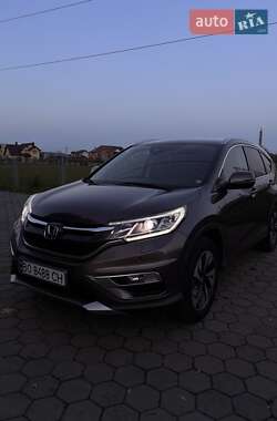 Позашляховик / Кросовер Honda CR-V 2015 в 