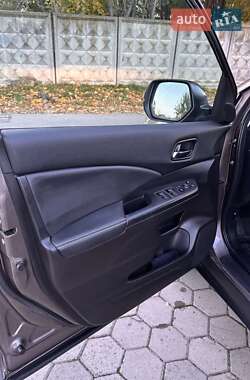 Позашляховик / Кросовер Honda CR-V 2015 в 