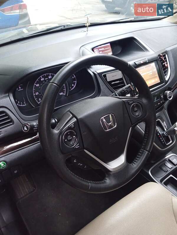 Внедорожник / Кроссовер Honda CR-V 2016 в Киеве