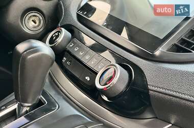 Позашляховик / Кросовер Honda CR-V 2015 в  фото 58 Позашляховик / Кросовер Honda CR-V 2015 в