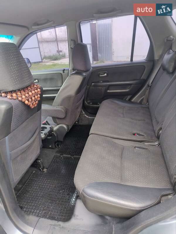 Внедорожник / Кроссовер Honda CR-V 2004 в Чернигове