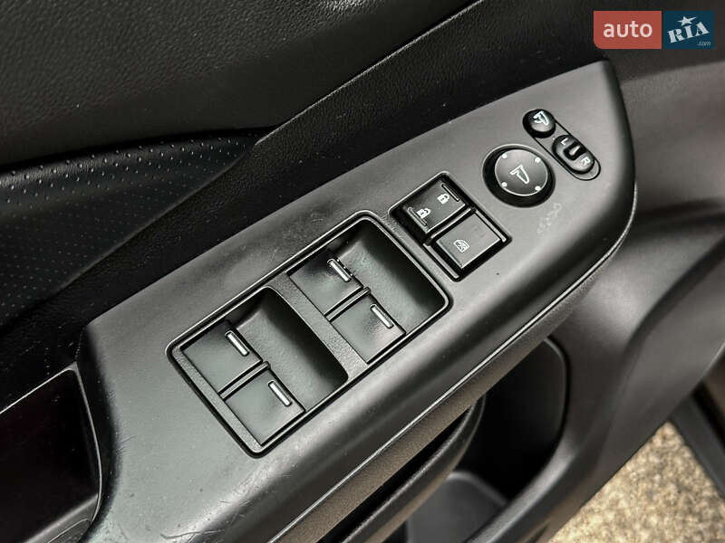 Внедорожник / Кроссовер Honda CR-V 2013 в Бродах