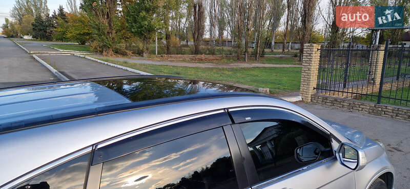 Позашляховик / Кросовер Honda CR-V 2010 в Дніпрі